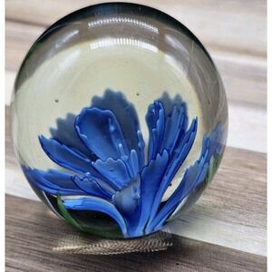 Vintage Art Glass Paperweight Blue Flower Dynasty Gallery‎